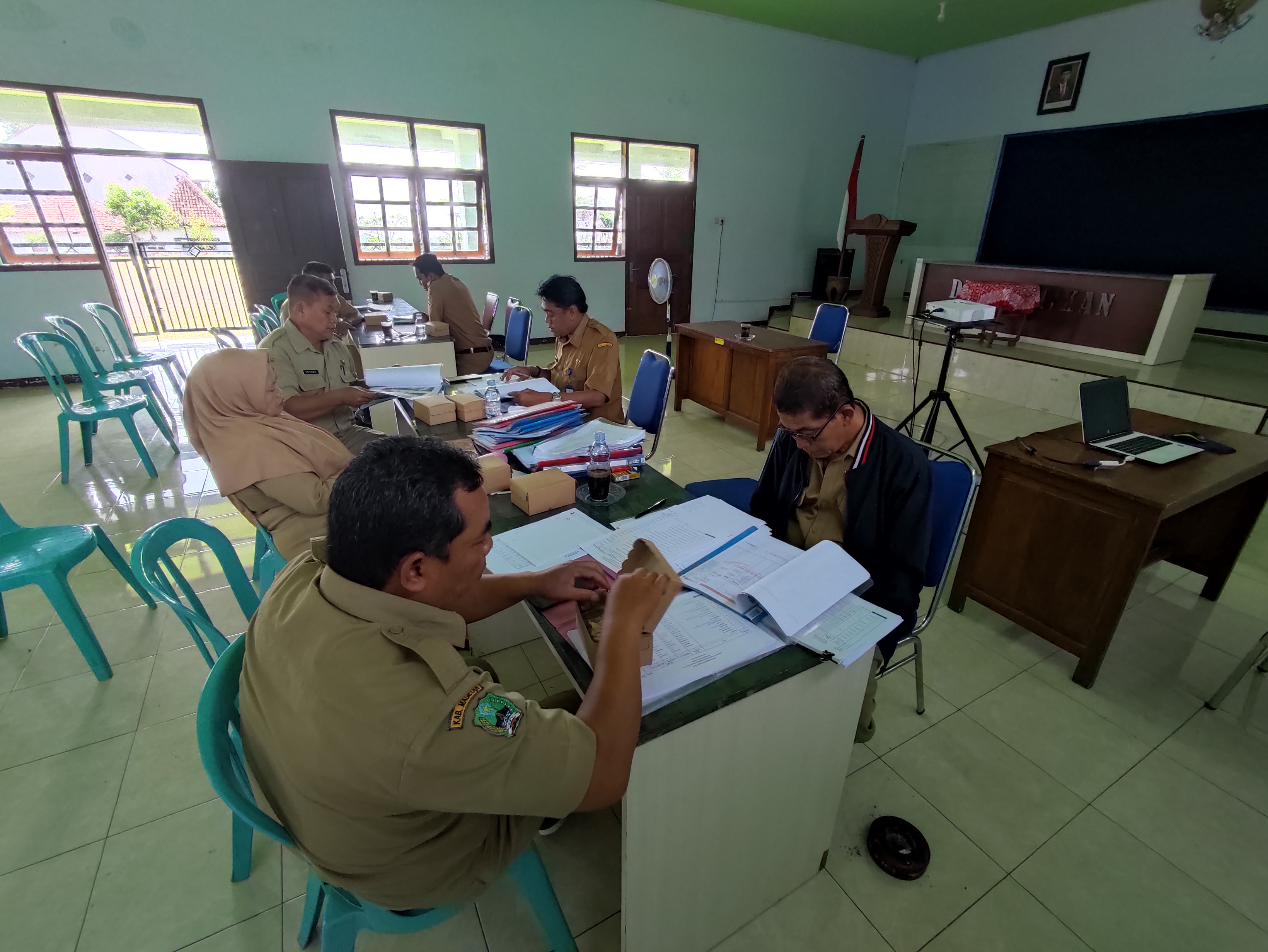 MONEV DARI KECAMATAN PLAOSAN