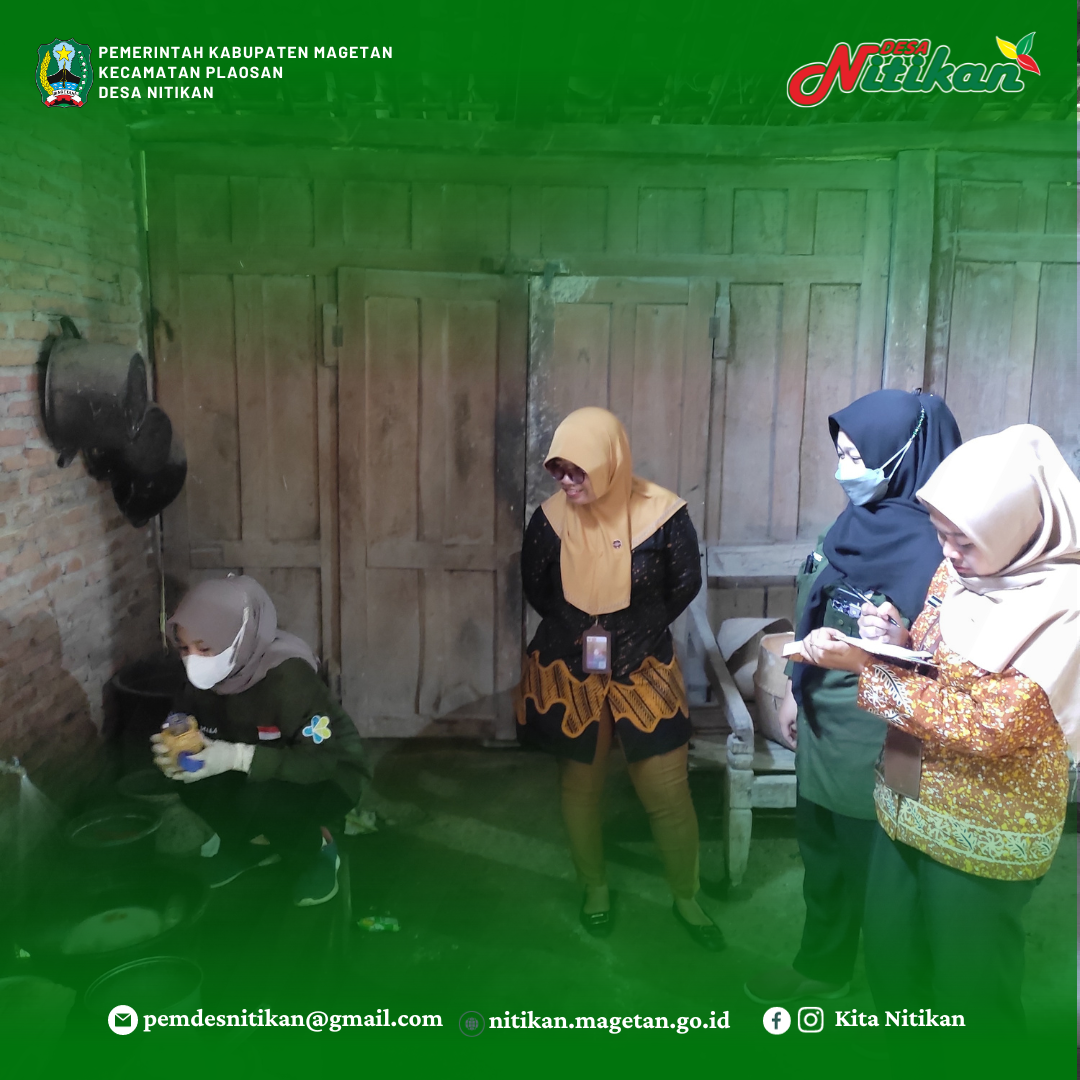 PENGAMBILAN SAMPEL AIR DI RUMAH WARGA